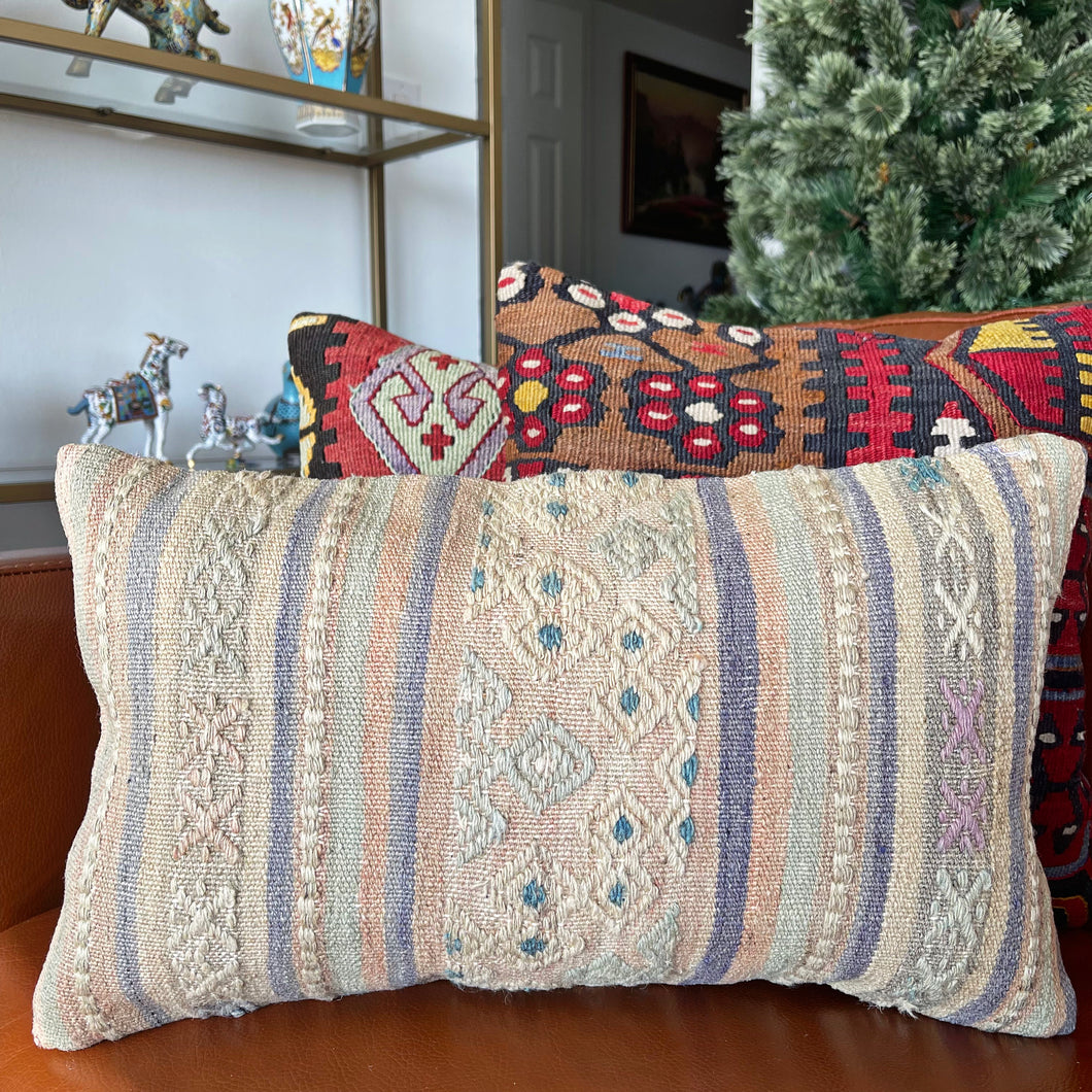 1950 TURKISH KILIM PILLOW 12x18 (PIL.1104)