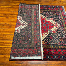 1950 PERSIAN SENAH RUG 4’ 5” x 5’ 5” (MED.FEA.71)