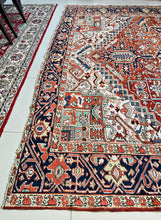 1900 PERSIAN HERIZ RUG 8’ 10” x 12’ 2” (LAR-HRZ2000)