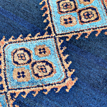1950 PERSIAN TALEGHAN RUG 4’ 1” x 6’ 9” (MED.FEA.44)