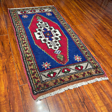 1940 TURKISH SIVAS RUG 1’ 10” x 3’ 6” (SMA.208)