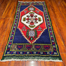 1940 TURKISH SIVAS RUG 1’ 8” x 3’ 7” (SMA.205)