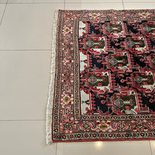 1970 SENAH RUG 4’ x 5’ (MED.172)