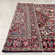 1940 BORCHALU RUG 4’ 9” x 6’ 6” (MED.6193)