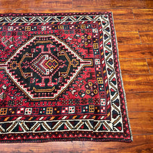 1950 PERSIAN SHIRAZ RUG 3’ 2” x 5’ 2” (MED.290)