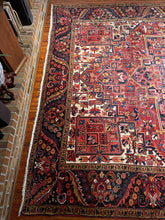 1950 PERSIAN HERIZ RUG 9’ 8” x 12’ 8” (LARG.36)