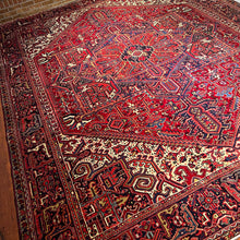 1950 PERSIAN HERIZ RUG 10’ 6” x 13’ 2” (LARG.FEA.192)