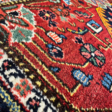 1950 TUISERKAN RUG 4’ 6” x 6’ 7” (MED.FEA.236)