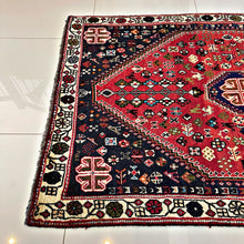 1950 SHIRAZ RUG 3’ 9” x 5’ 7” (MED.169)