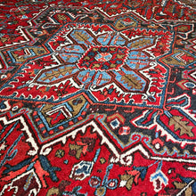 1950 PERSIAN HERIZ RUG 8’ 2” x 10’ 7” (FEA.LAR.743)