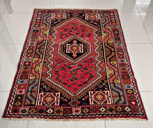 1950 SHIRAZ RUG 3’ 8” x 5’ (MED.282)