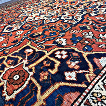 1940 PERSIAN BAKHTIARI RUG 8’ 7” x 11’ 5” (LAR.1313)