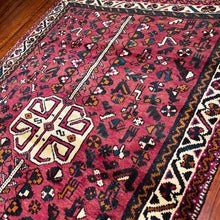 1950 PERSIAN SHIRAZ RUG 3’ 5” x 4’ 10” (MED.238)