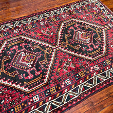 1950 PERSIAN SHIRAZ RUG 3’ 2” x 5’ 2” (MED.290)