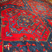 1950 PERSIAN BAKHTIARI RUG 7’ x 10’ 2” (LARG.293)