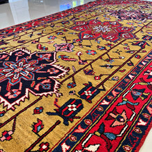 1960 PERSIAN HERIZ RUG 4’ 4” x 14’ (RUN.FEA.1492)