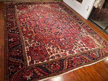 1950 PERSIAN HERIZ RUG 9’ 8” x 12’ 8” (LARG.36)