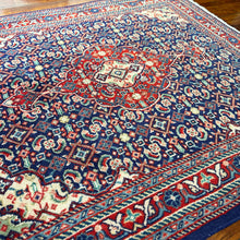 1970 SAROUK RUG 2’ 4” x 2’ 8” (SMA.5210)