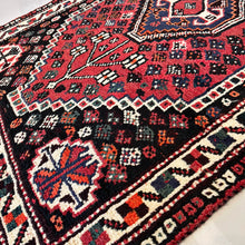 1950 SHIRAZ RUG 3’ 2” x 4’ 8” (MED.243)