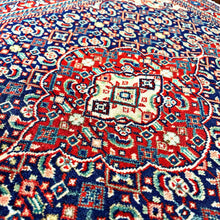 1970 SAROUK RUG 2’ 4” x 2’ 8” (SMA.5210)