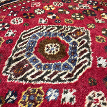 1950 PERSIAN SHIRAZ RUG 3’ 2” x 5’ (MED.277)