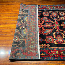 1950 PERSIAN BORUJERD RUG 4’ 7” x 6’ 5” (MED.FEA.49)