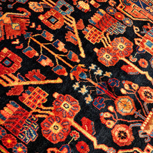 1940 PERSIAN NAHAVAND RUG 4’ 7” x 7’ 1” (MED.FEA.56)