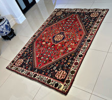 1950 SHIRAZ RUG 3’ 9” x 5’ 7” (MED.169)