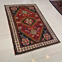 1950 SHIRAZ RUG 3’ 2” x 4’ 10” (MED.194)