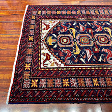 1970 PERSIAN QASEMABAD RUG 2’ 5” x 2’ 11” (SMA.FEA.5212)