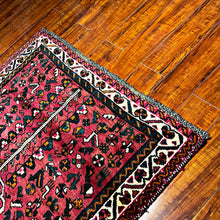 1950 PERSIAN SHIRAZ RUG 3’ 5” x 4’ 10” (MED.238)