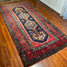 1940 PERSIAN TALEQAN RUG 5’ x 10’ 3” (MED.1334)