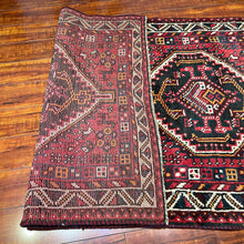 1950 PERSIAN SHIRAZ RUG 3’ 2” x 5’ 2” (MED.290)