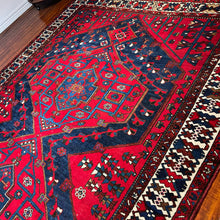 1950 PERSIAN BAKHTIARI RUG 7’ x 10’ 2” (LARG.293)