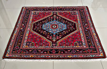 1970 TUYSERKAN RUG 4’ 4” x 4’ 2” (MED.FEA.6171)