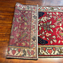 1950 PERSIAN BAKHTIARI RUG 2’ 10” x 4’ 5” (SMA.MED.5202)