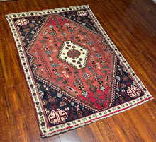 1950 PERSIAN SHIRAZ RUG 3’ 1” x 4’ 5” (MED.270)