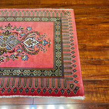 1950 PERSIAN KASHAN RUG 2’ 3” x 3’ 4” (SMA.1325)