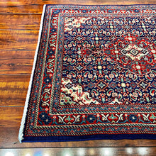 1970 SAROUK RUG 2’ 4” x 2’ 8” (SMA.5210)