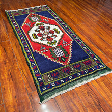 1940 TURKISH SIVAS RUG 1’ 8” x 3’ 7” (SMA.205)