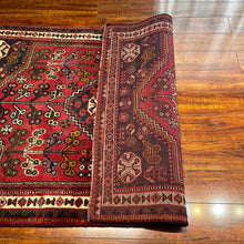 1950 PERSIAN SHIRAZ RUG 3’ 4” x 4’ 9” (MED.269)