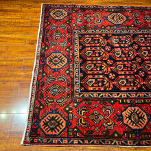 1940 PERSIAN BORUJERD RUG 4’ 9” x 6’ 9” (MED.81)