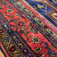 1940 PERSIAN TALEQAN RUG 5’ x 10’ 3” (MED.1334)