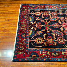 1950 PERSIAN BORUJERD RUG 4’ 7” x 6’ 5” (MED.FEA.49)