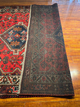 1950 PERSIAN SHIRAZ RUG 6’ 7” x 9’ 7” (LARG.21)