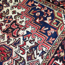 1950 PERSIAN HERIZ RUG 7’ 5” x 9’ 1” (LARG.61)