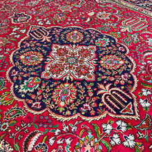 1970 PERSIAN TABRIZ RUG 8’ 5” x 11’ 3” (LAR.FEA.638)