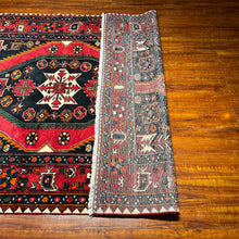 1950 PERSIAN SHAHSAVAN RUG 4’ 10” x 7’ (MED.77)