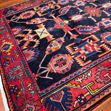 1950 PERSIAN BORUJERD RUG 4’ 5” x 6’ 10” (MED.FEA.60)