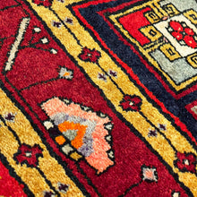 1950 PERSIAN ARDEBIL RUG 5’ x 10’ 5” (RUN.1498)